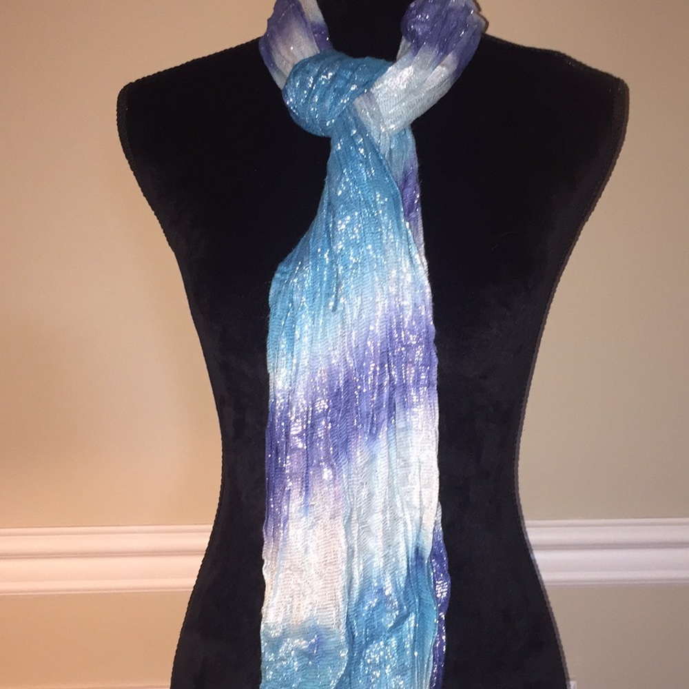 Justice Scarf
